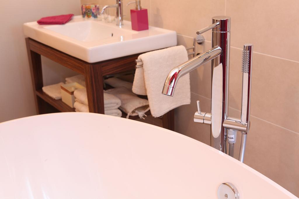 خنت B&B Villa Emma الغرفة الصورة